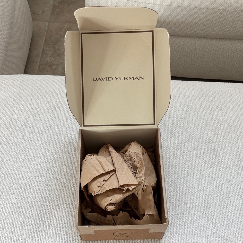 David Yurman Elegant Packaging gift Box